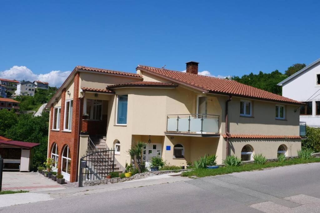 Apartman Carsko Rijeka Luaran gambar